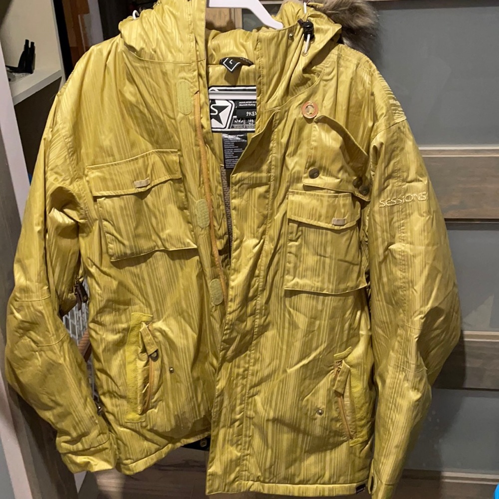 Heavy duty snowboard coat